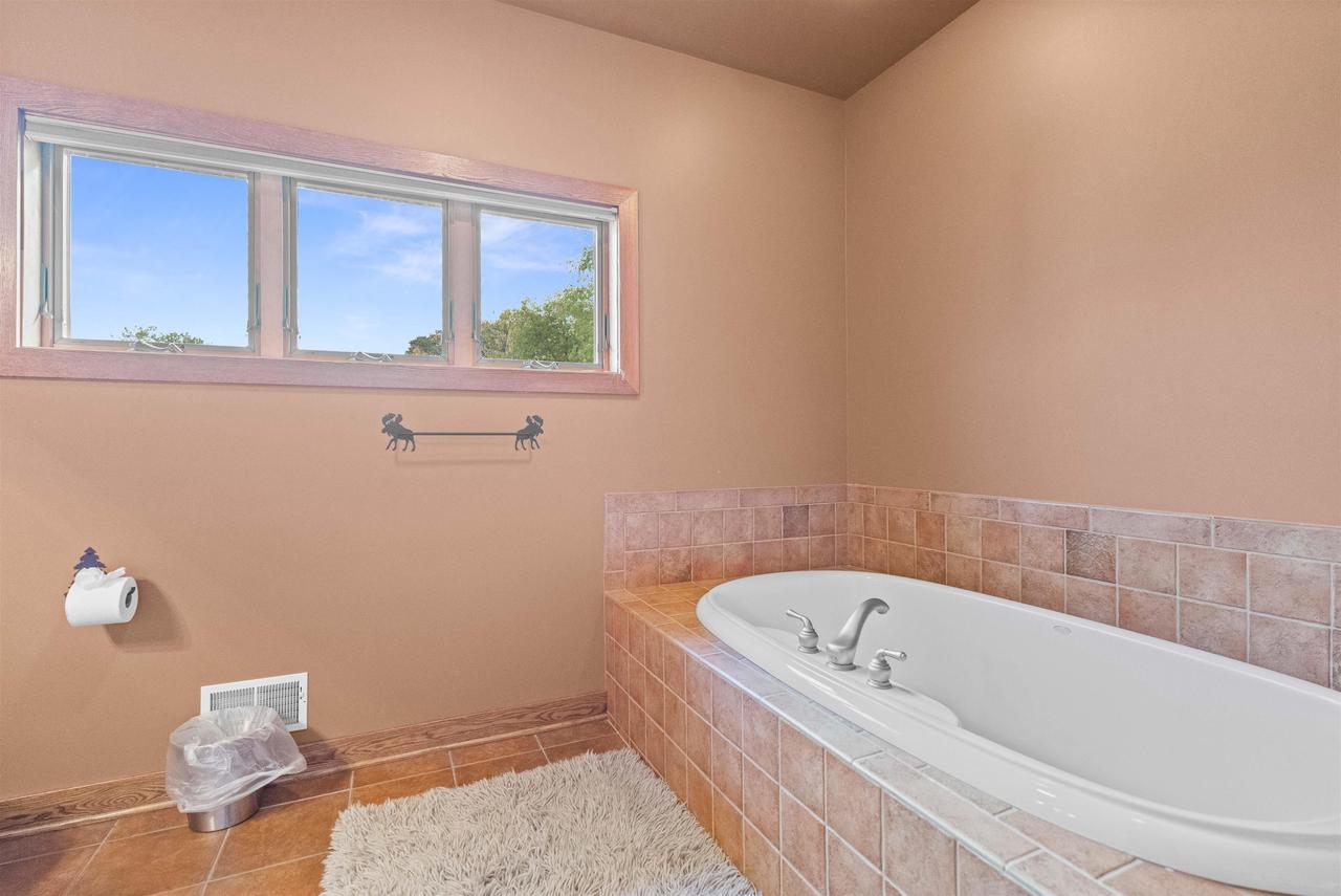 5531 Quarry Hill Drive