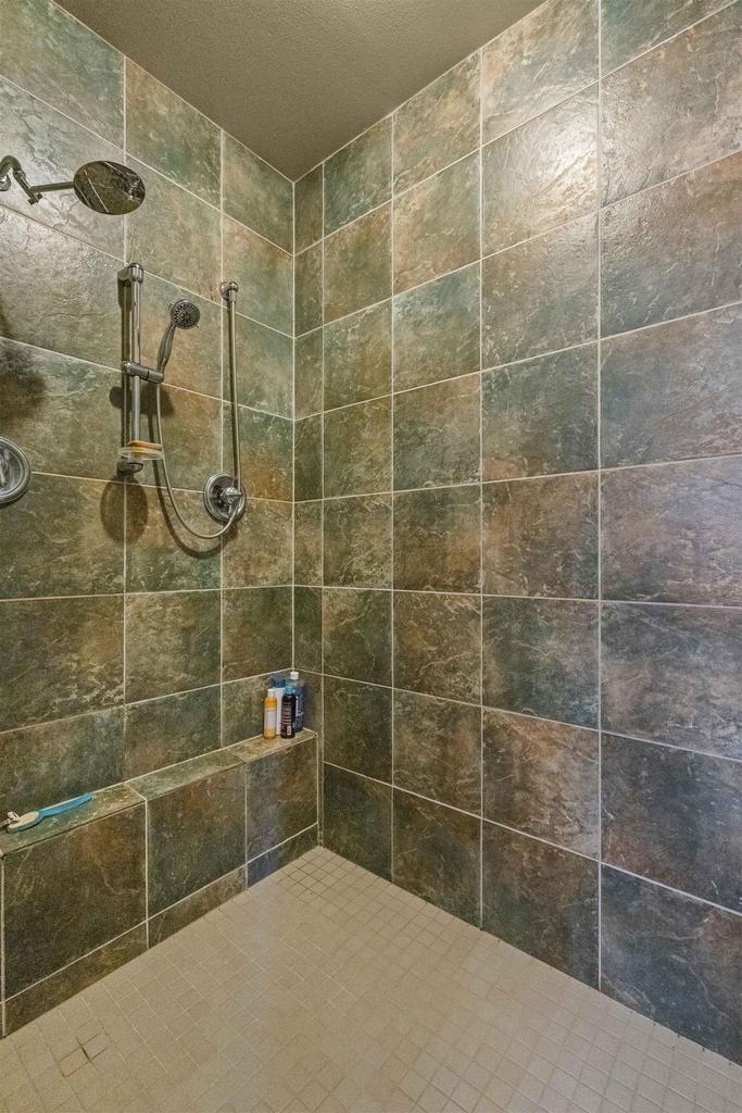 5531 Quarry Hill Drive