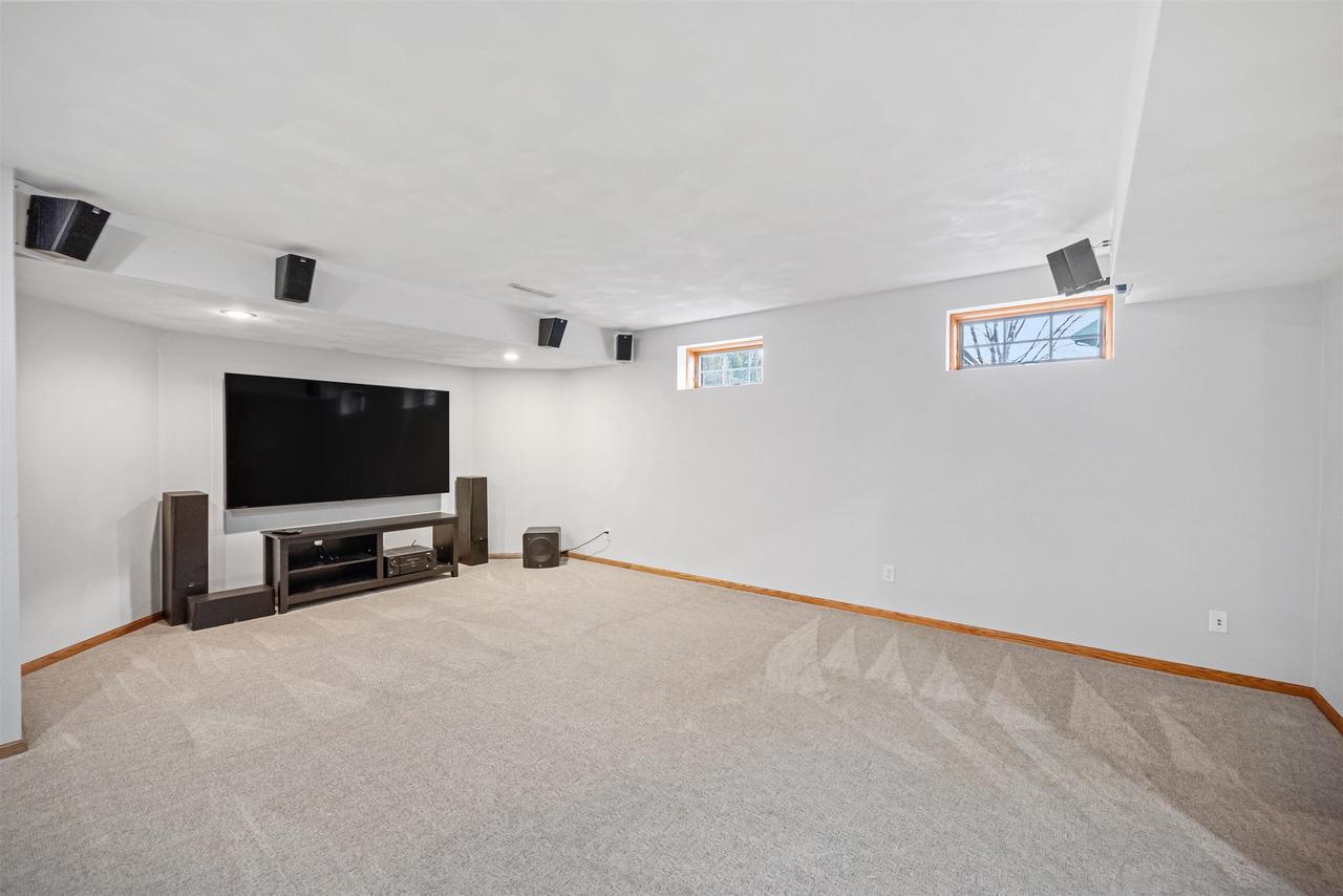 6014 Fairfax Lane