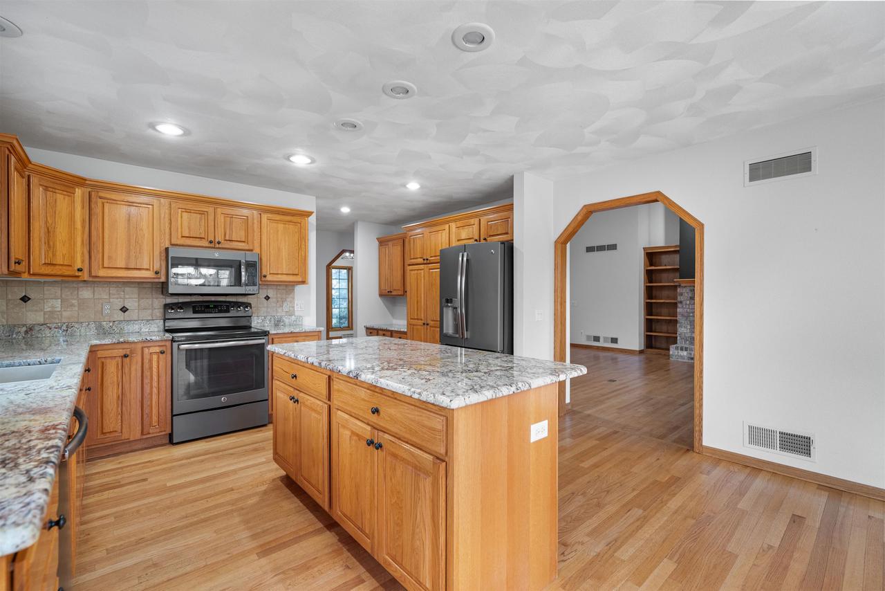 6014 Fairfax Lane