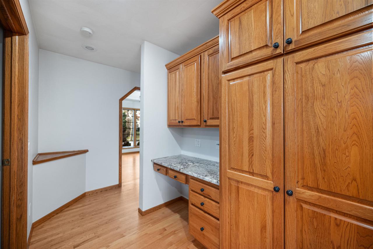 6014 Fairfax Lane