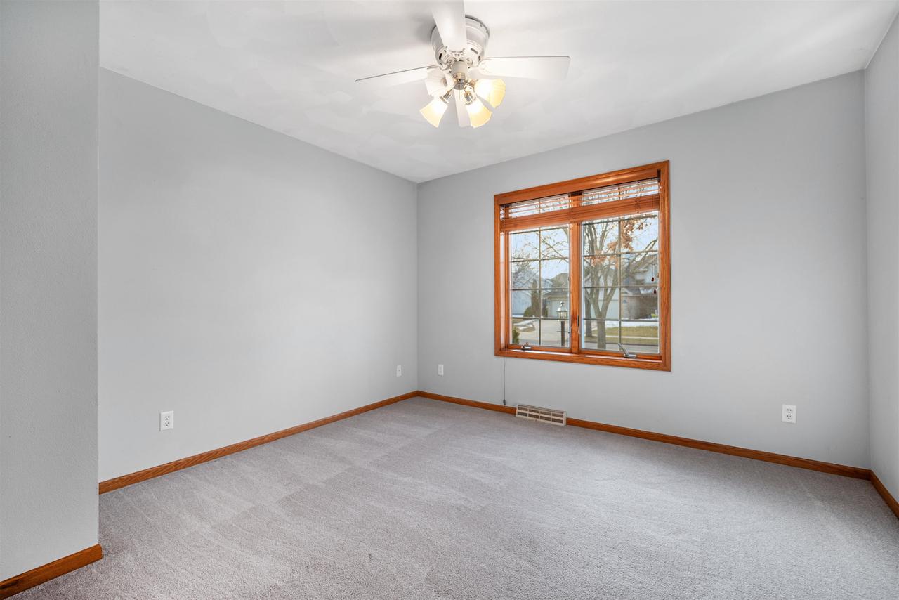 6014 Fairfax Lane