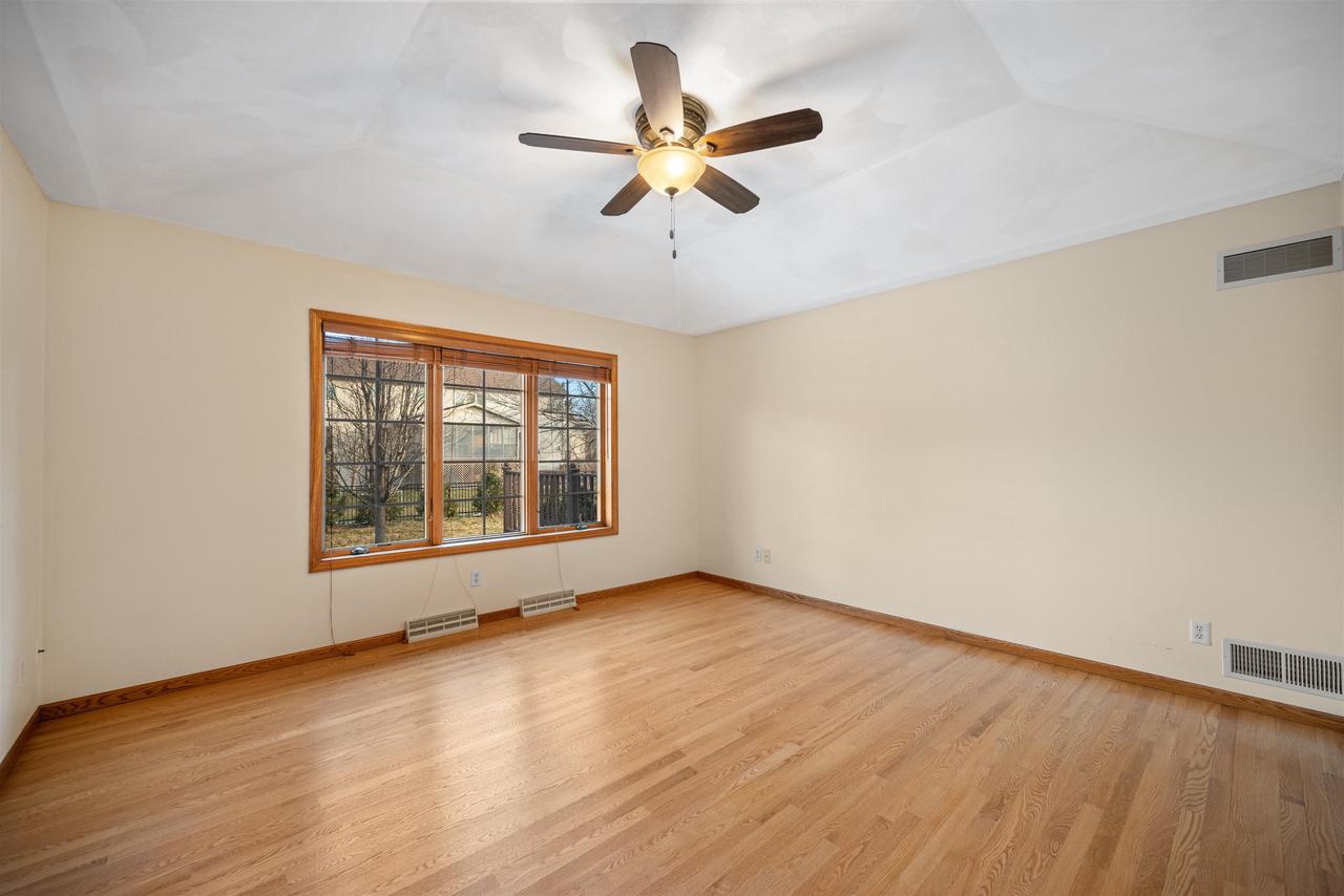 6014 Fairfax Lane