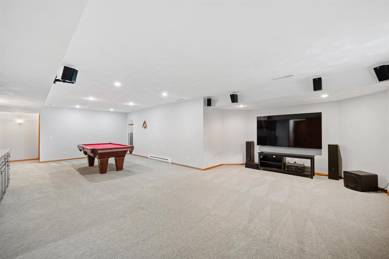6014 Fairfax Lane