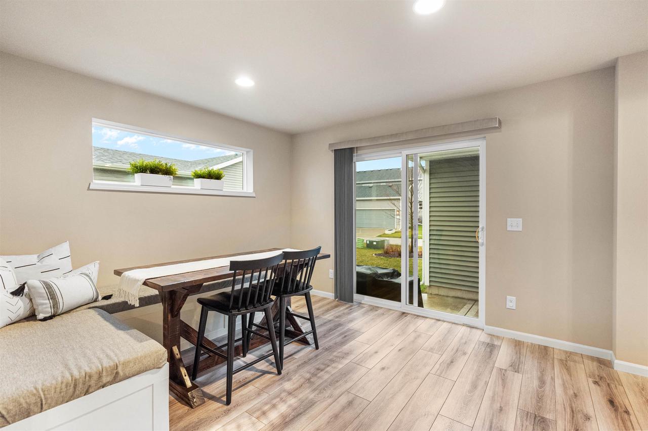 9714 Gilded Cider Boulevard