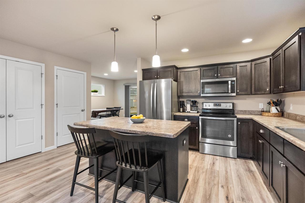 9714 Gilded Cider Boulevard