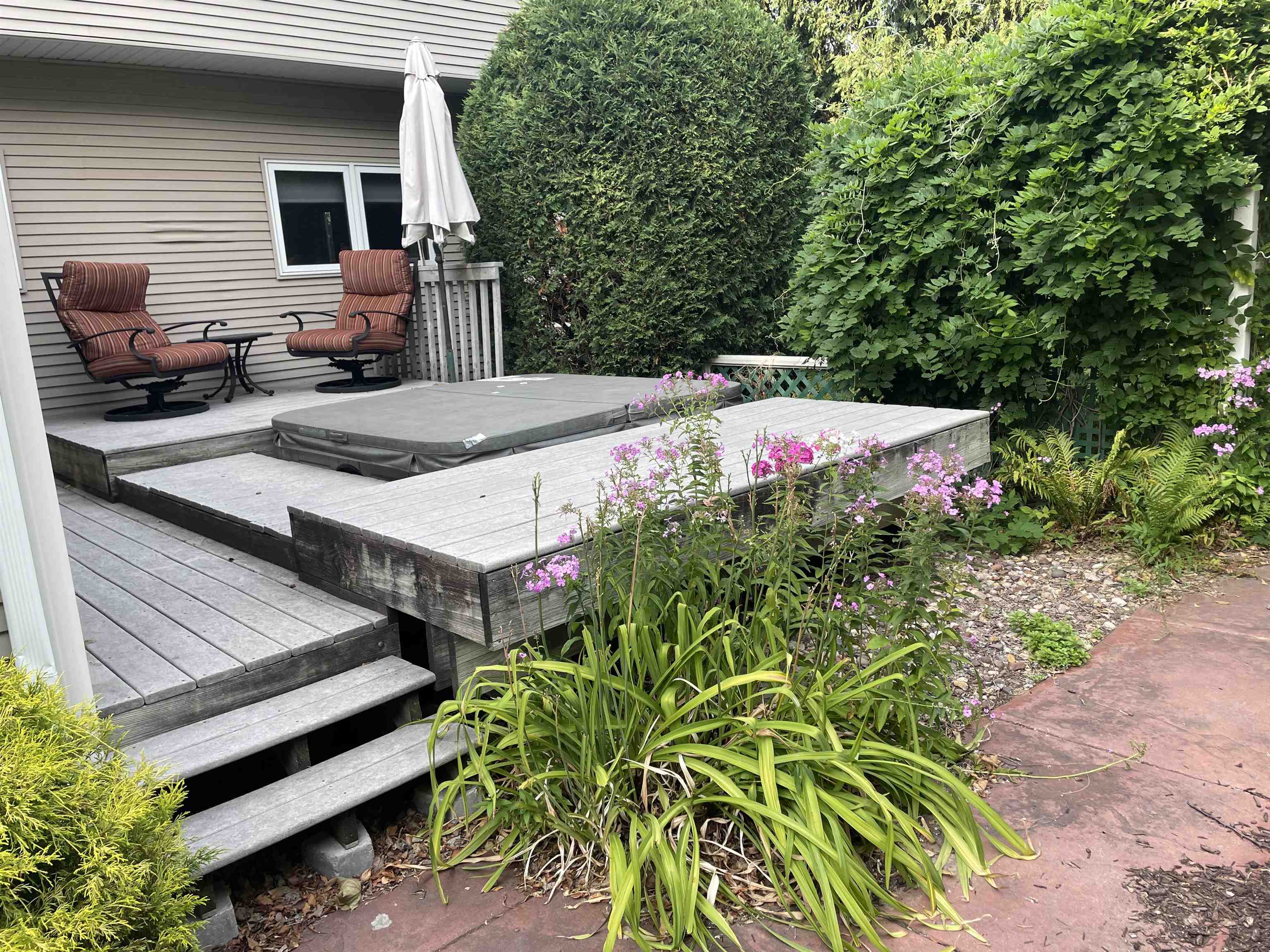 6709 Lannon Stone Circle