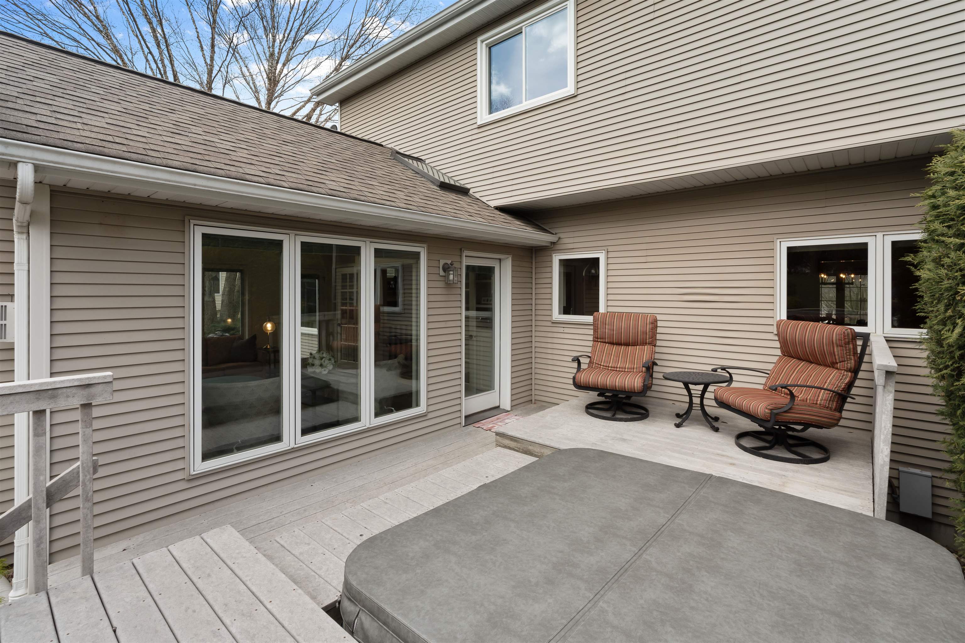 6709 Lannon Stone Circle