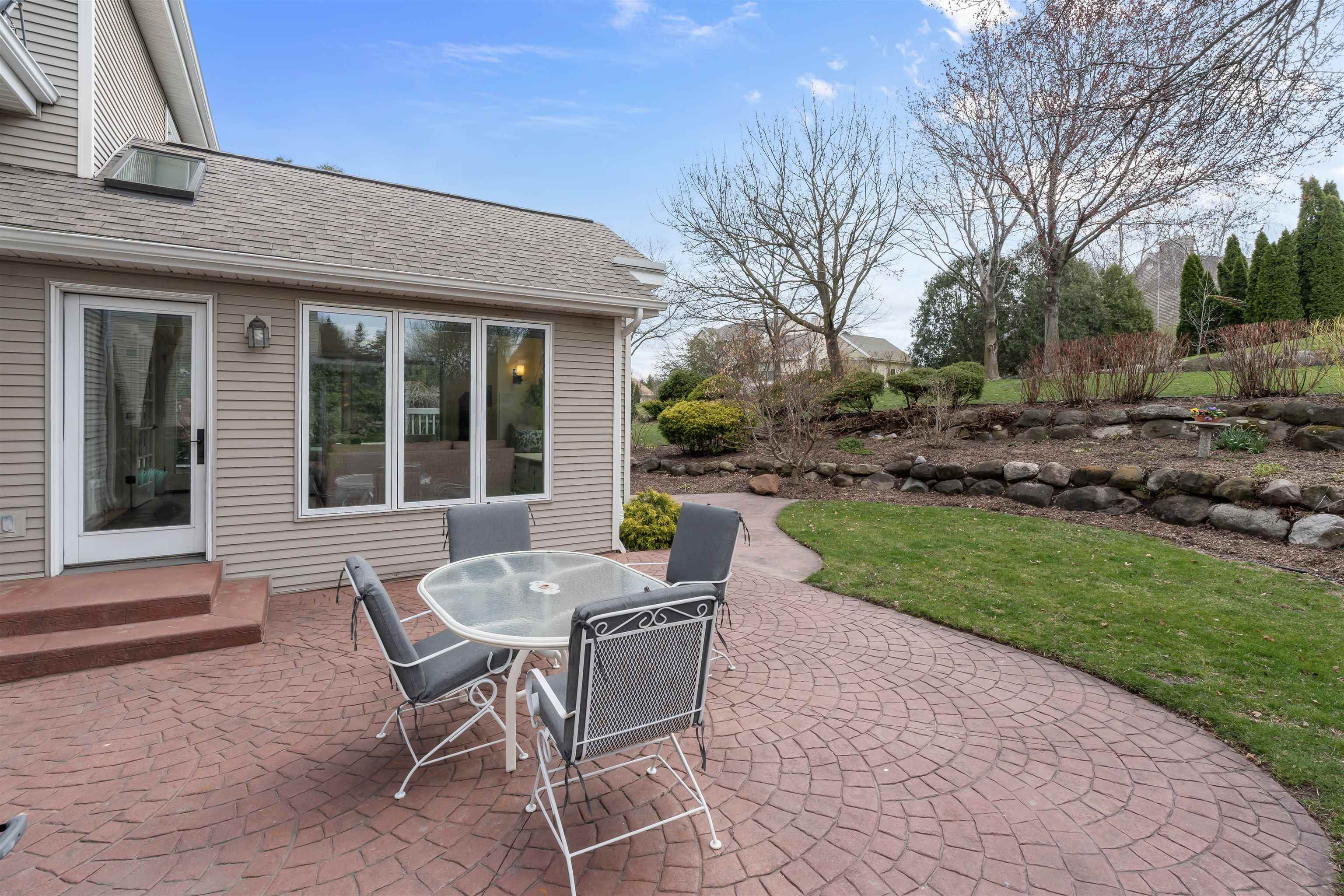 6709 Lannon Stone Circle