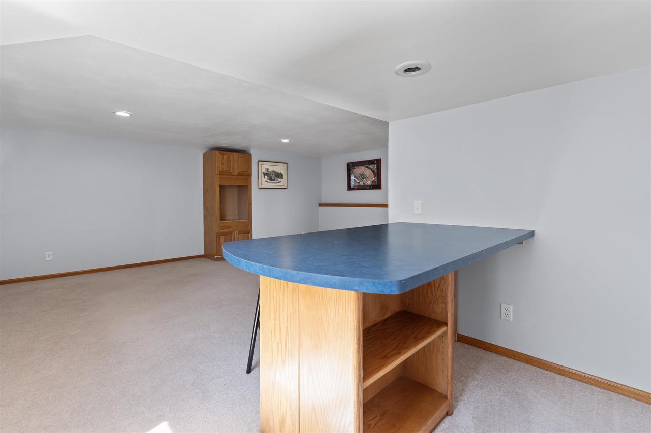 7525 Polar Bear Trail