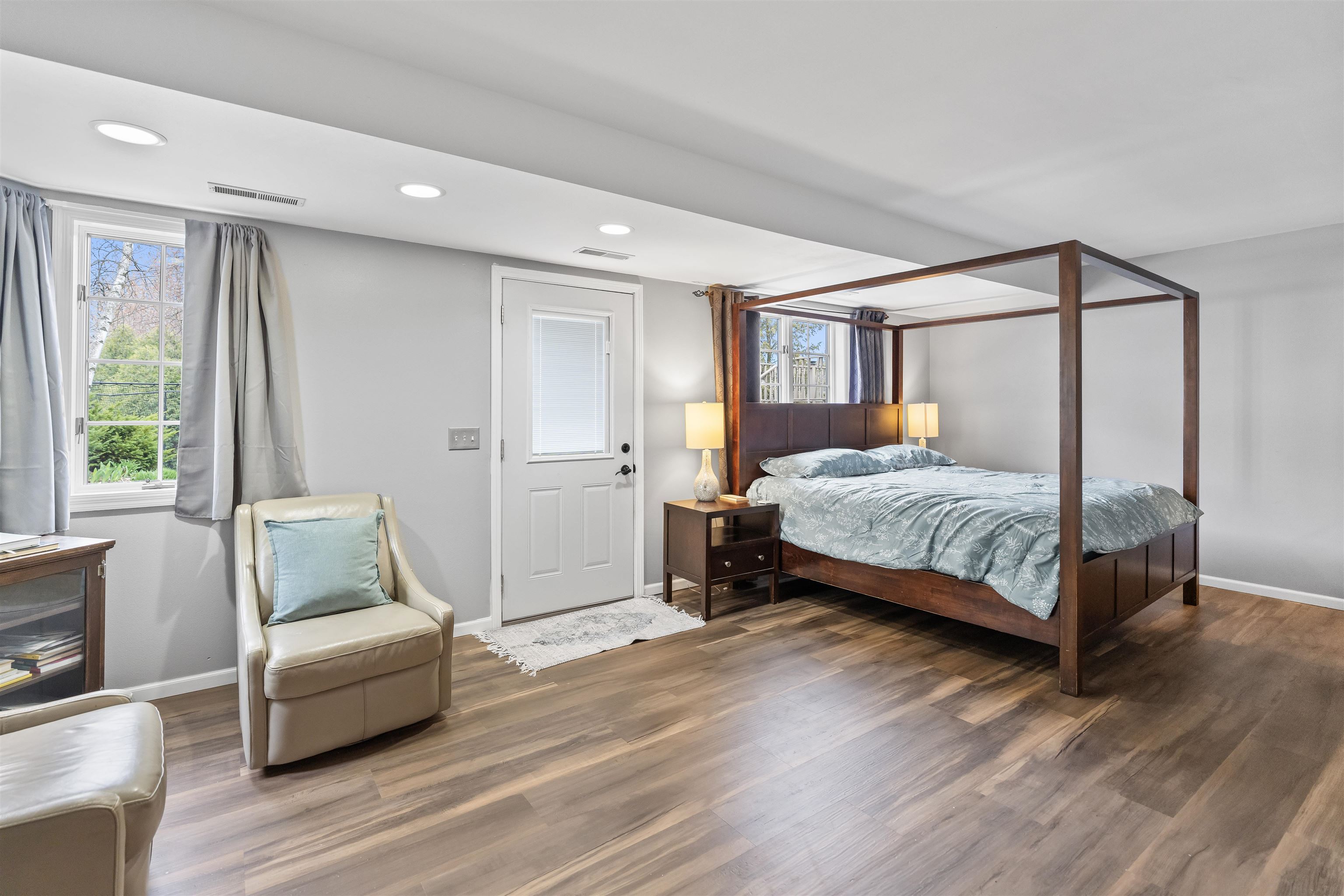 1264 Mockingbird Lane