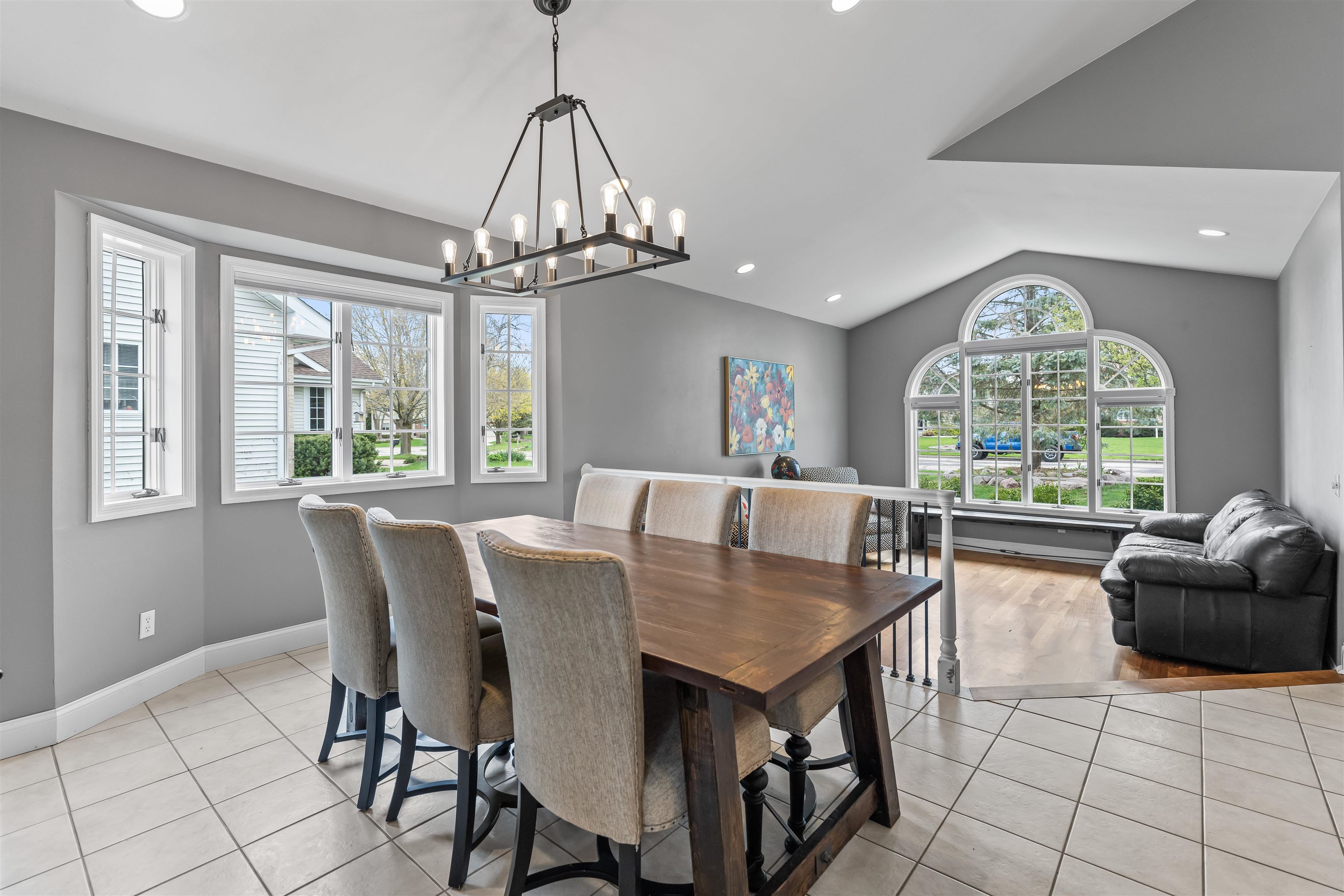 1264 Mockingbird Lane