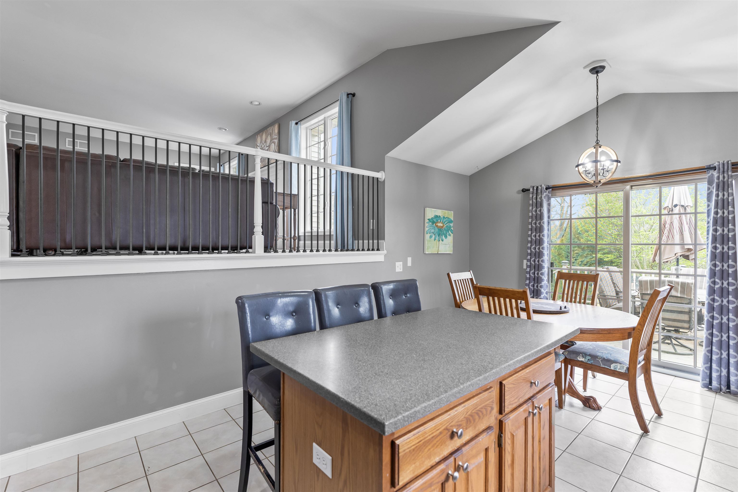 1264 Mockingbird Lane