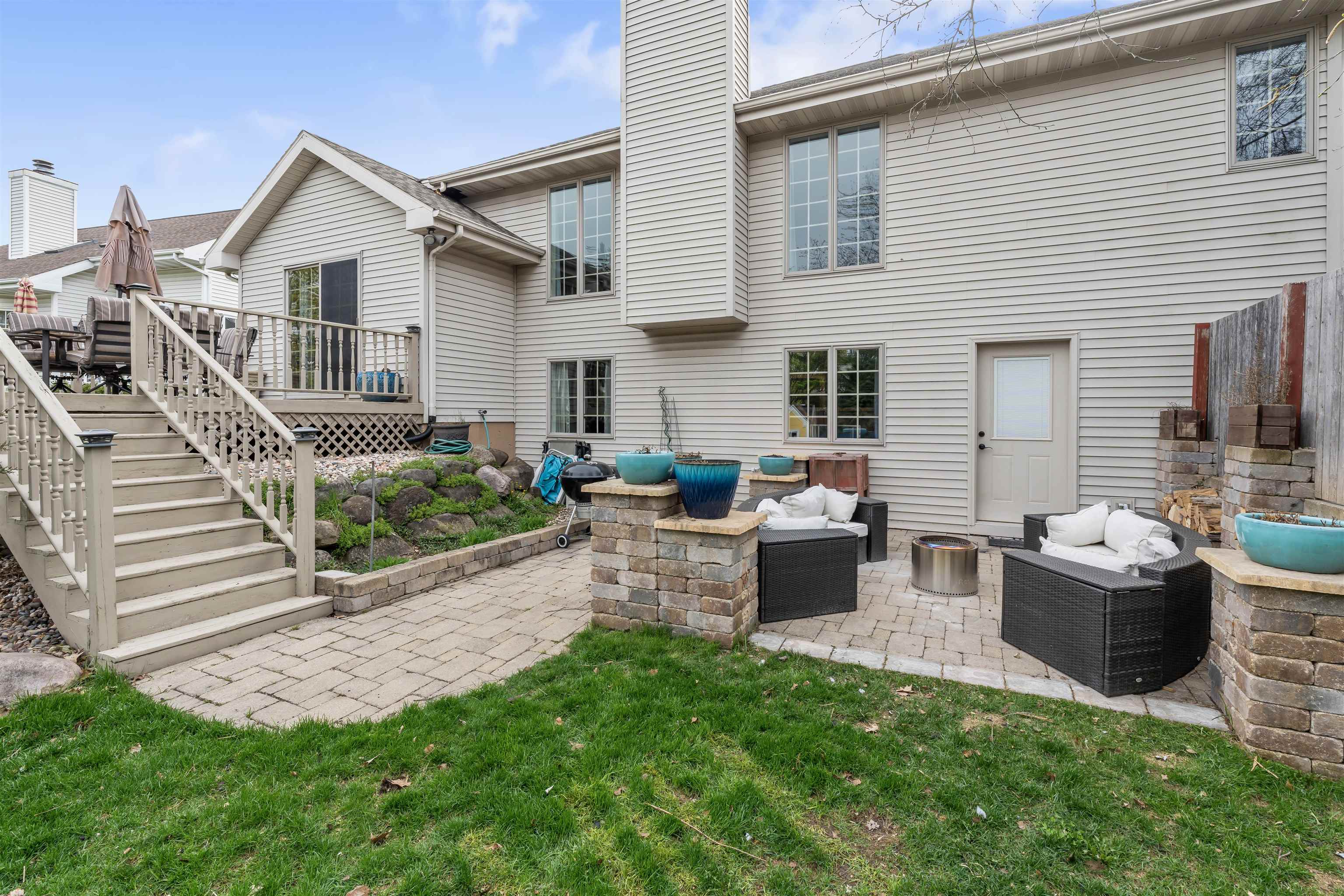 1264 Mockingbird Lane