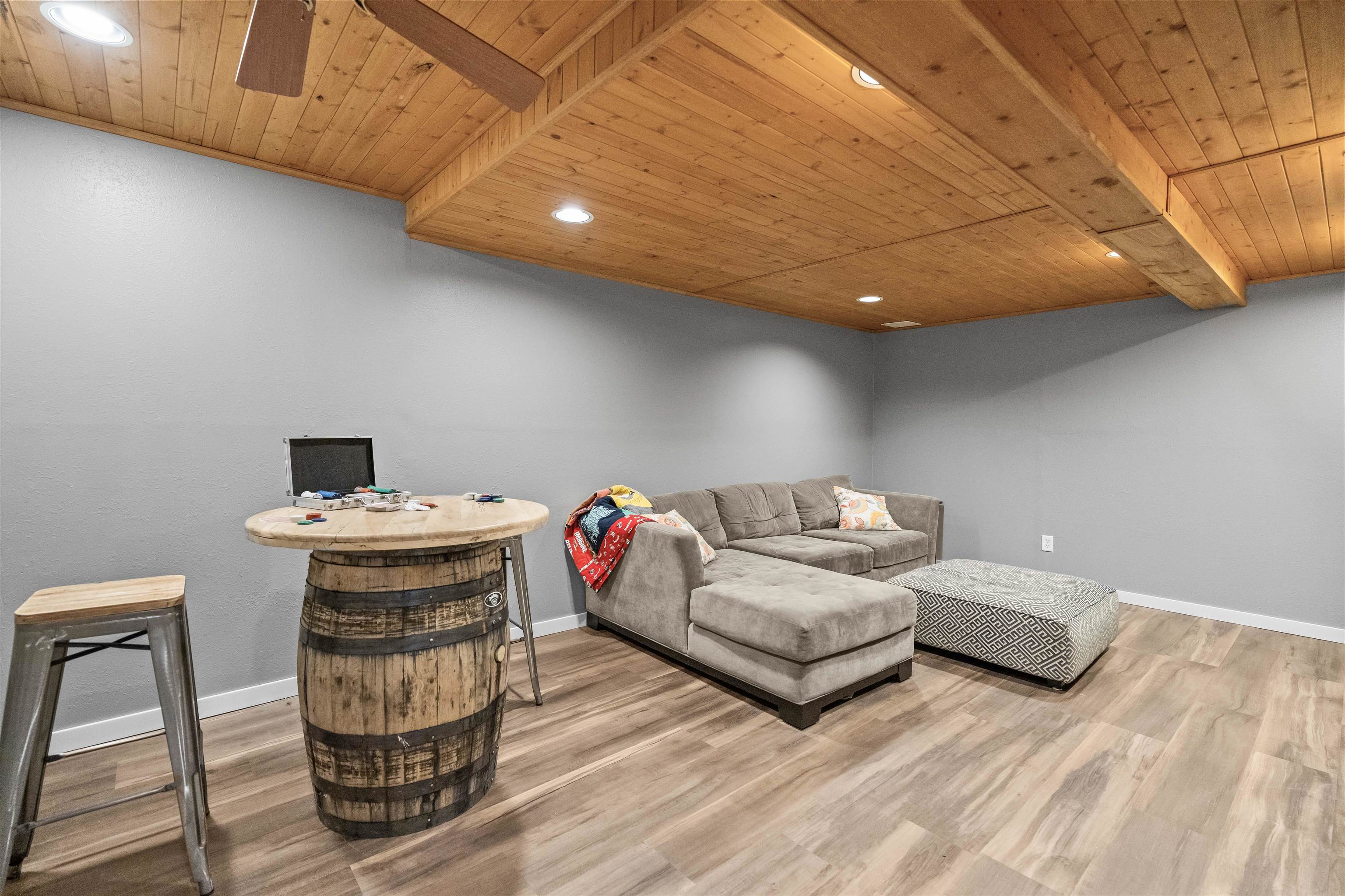 1264 Mockingbird Lane