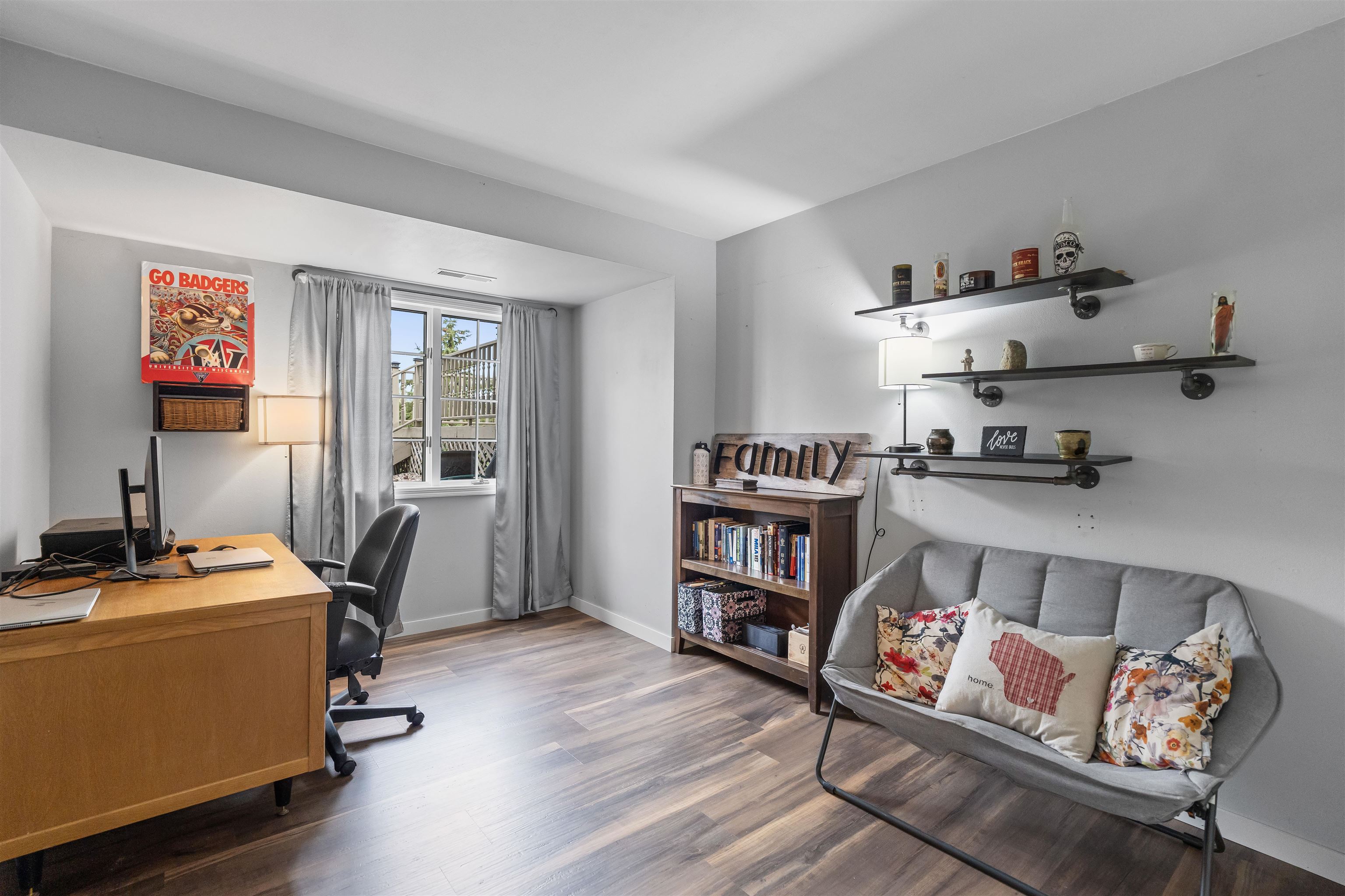 1264 Mockingbird Lane