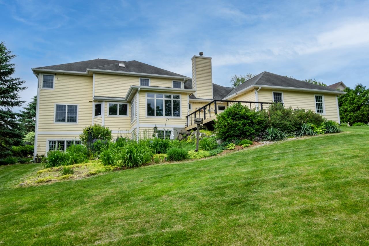 3310 Saracen Way