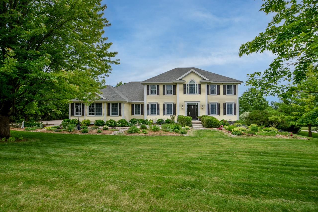 3310 Saracen Way