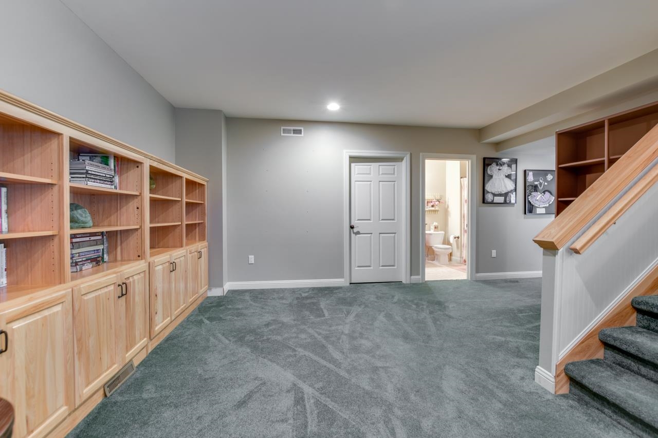 3310 Saracen Way