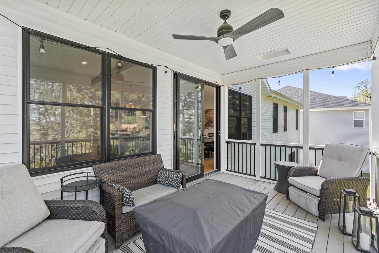 9632 Tawny Acorn Drive