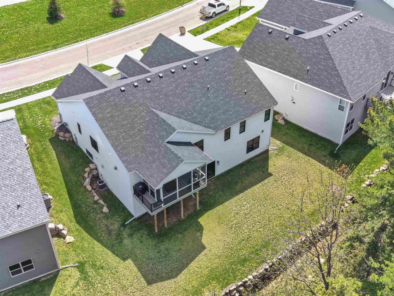 9632 Tawny Acorn Drive