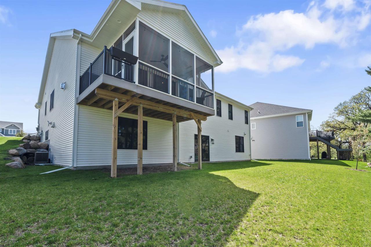 9632 Tawny Acorn Drive