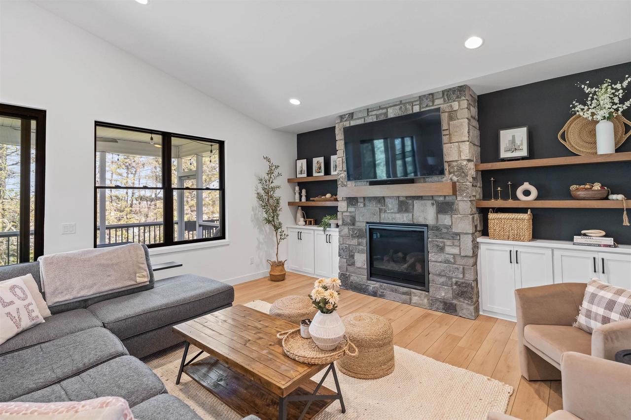 9632 Tawny Acorn Drive