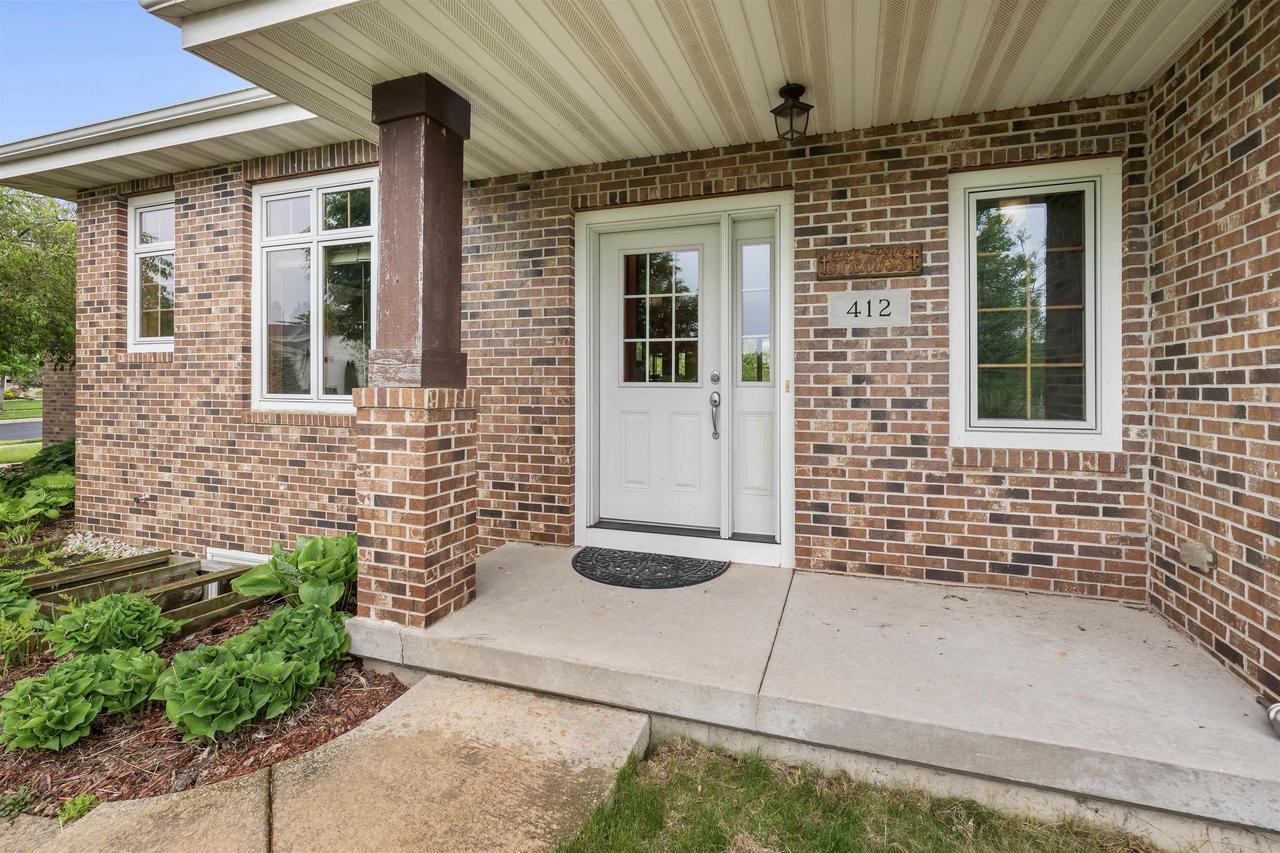 412 North Ridge Drive