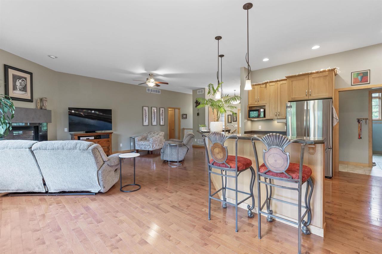 412 North Ridge Drive