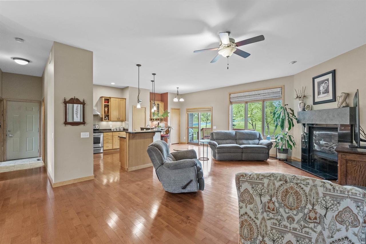 412 North Ridge Drive