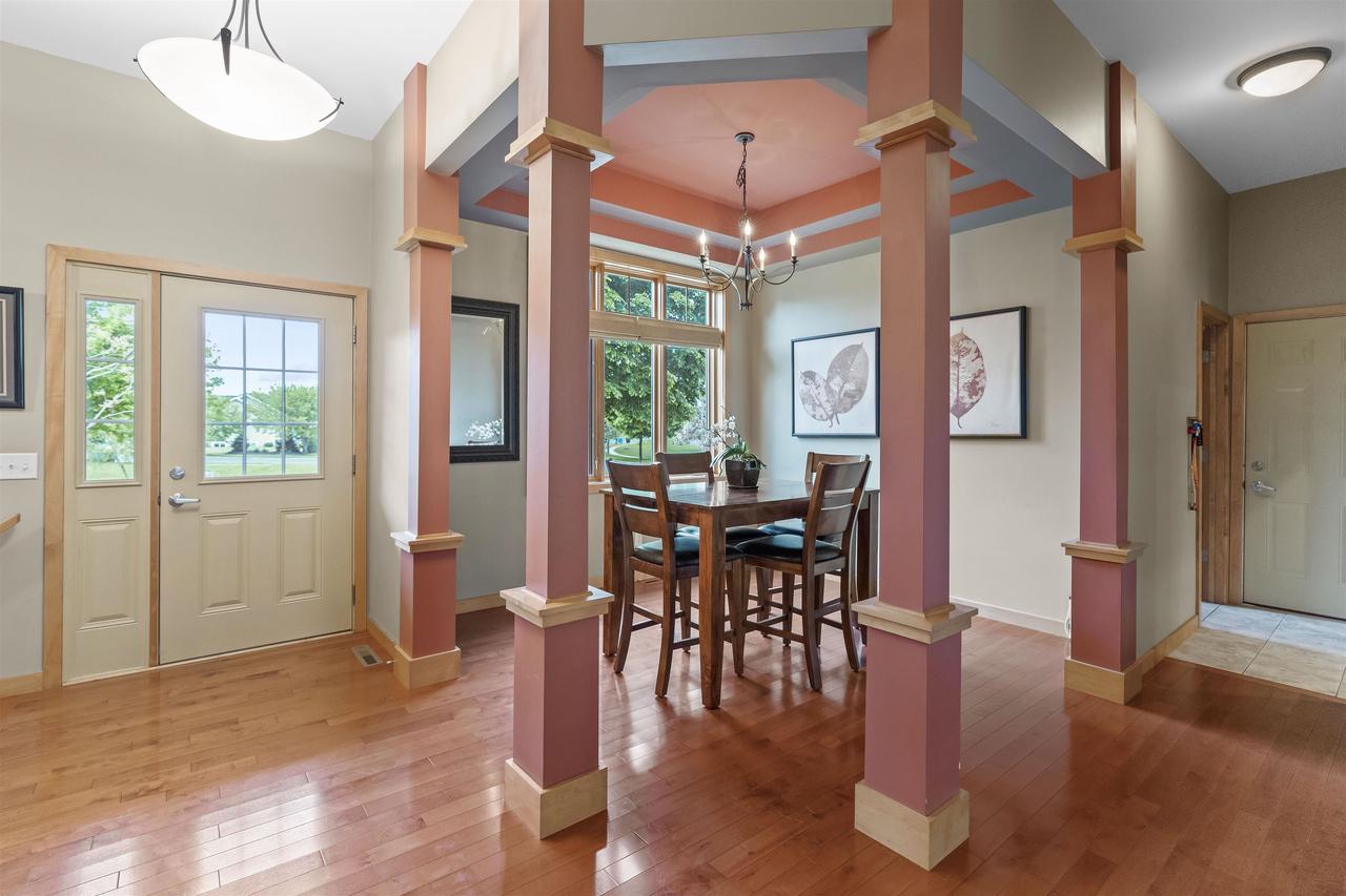 412 North Ridge Drive