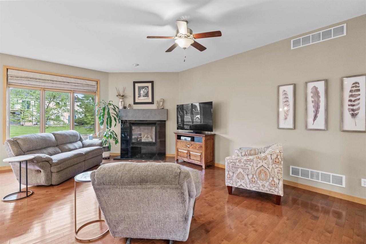 412 North Ridge Drive