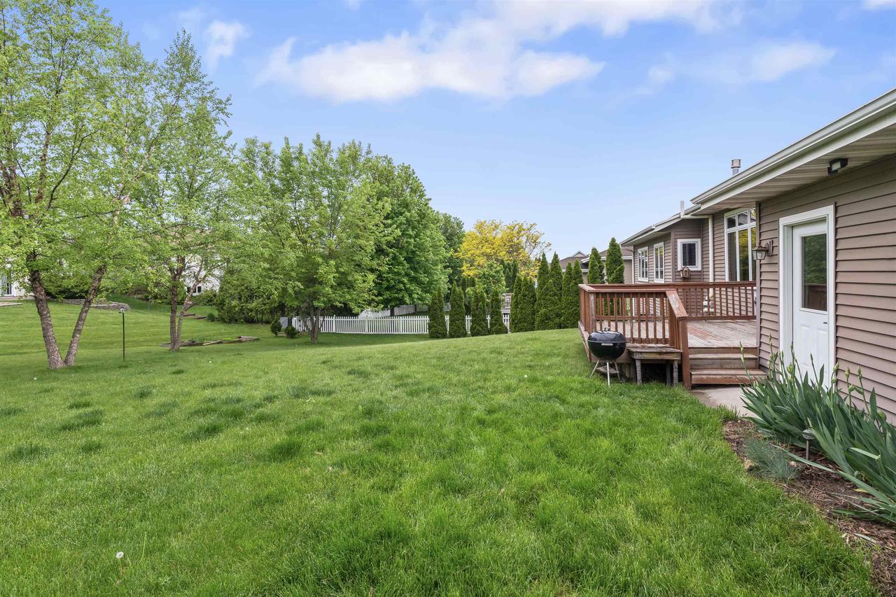 412 North Ridge Drive