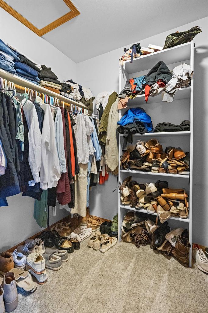 5915 Running Deer Trail