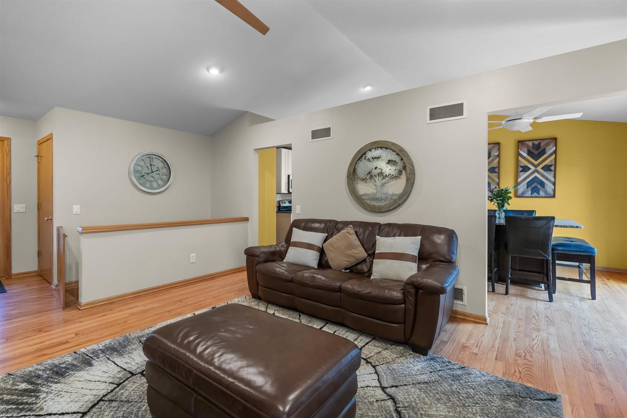 5915 Running Deer Trail