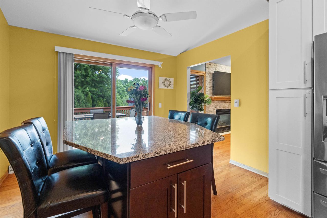 5915 Running Deer Trail