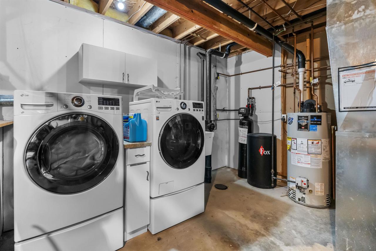 5915 Running Deer Trail