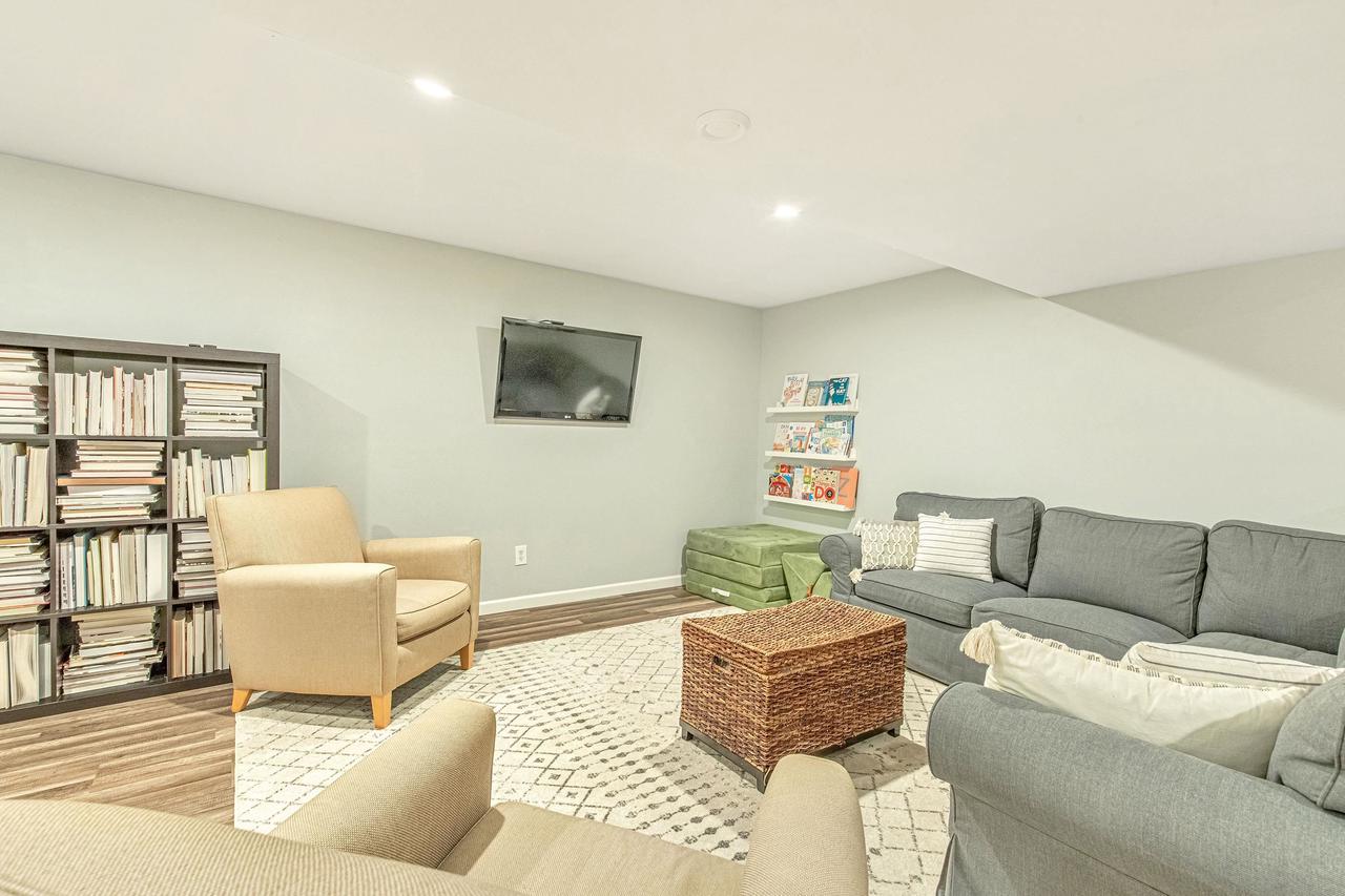 5129 UNITY Way