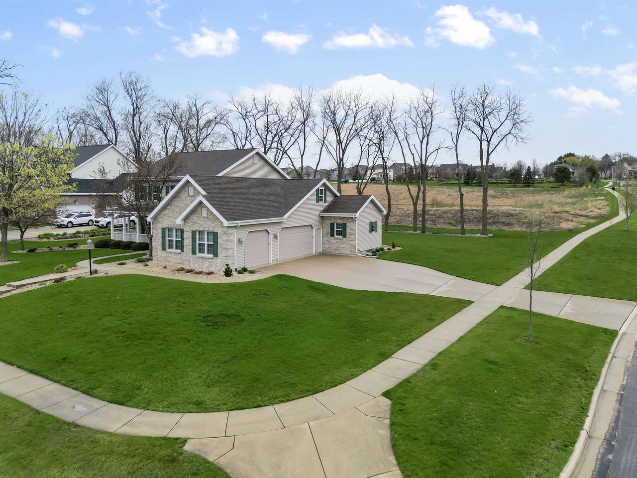 9102 Eaglewood Drive