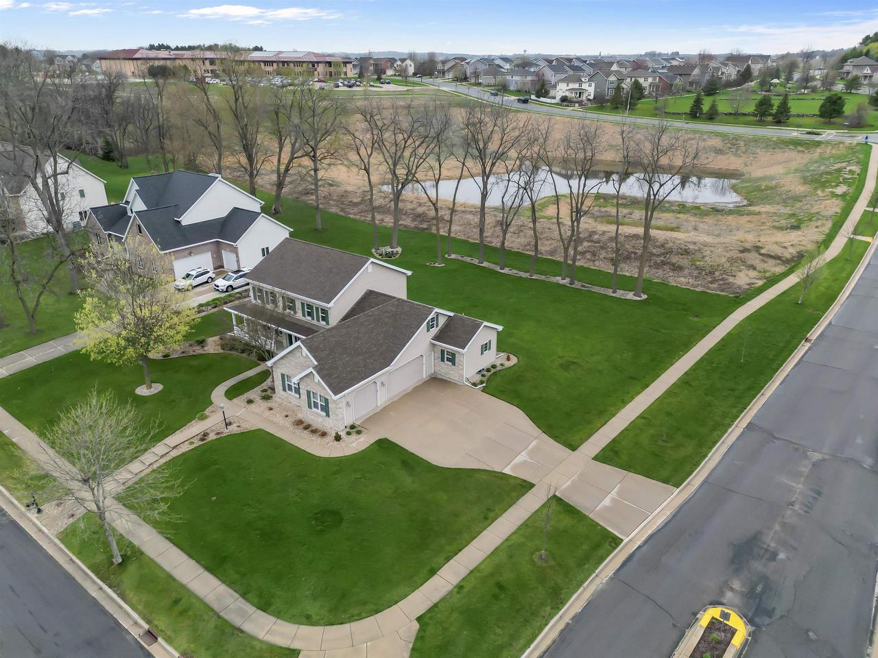 9102 Eaglewood Drive