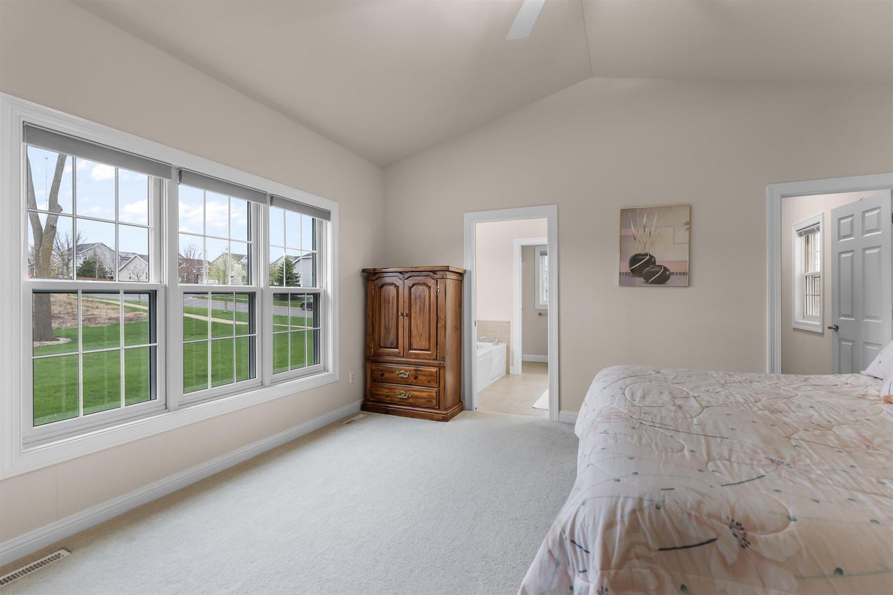 9102 Eaglewood Drive