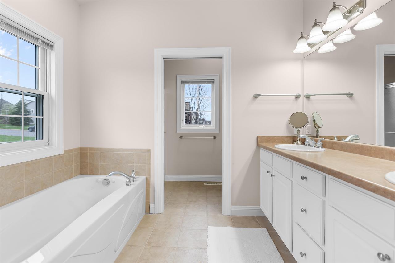 9102 Eaglewood Drive