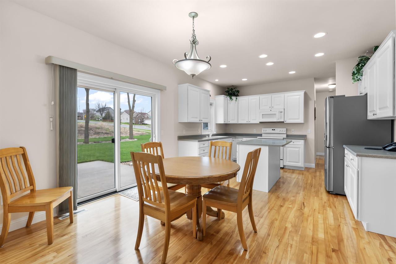 9102 Eaglewood Drive