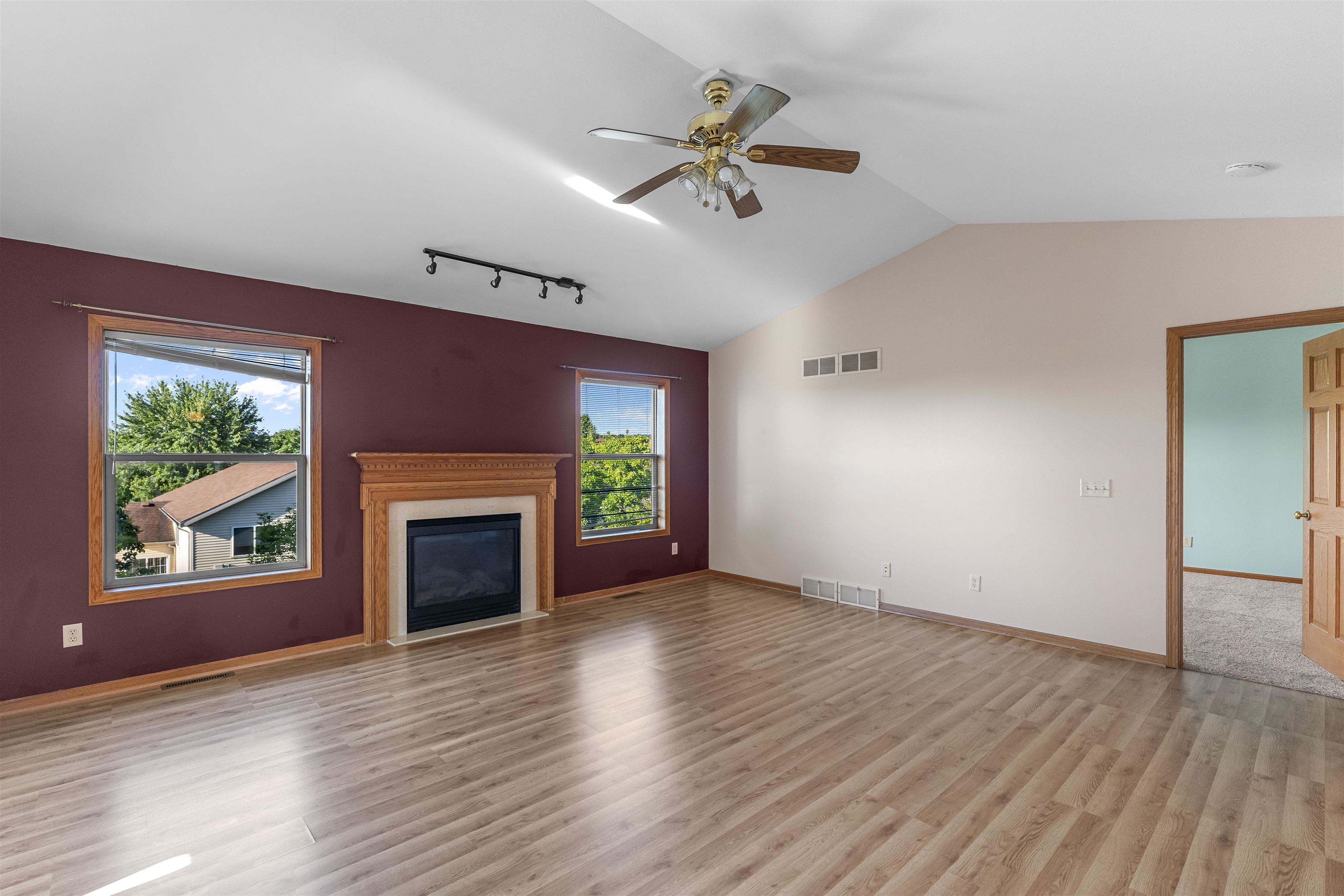 3189 Bookham Drive