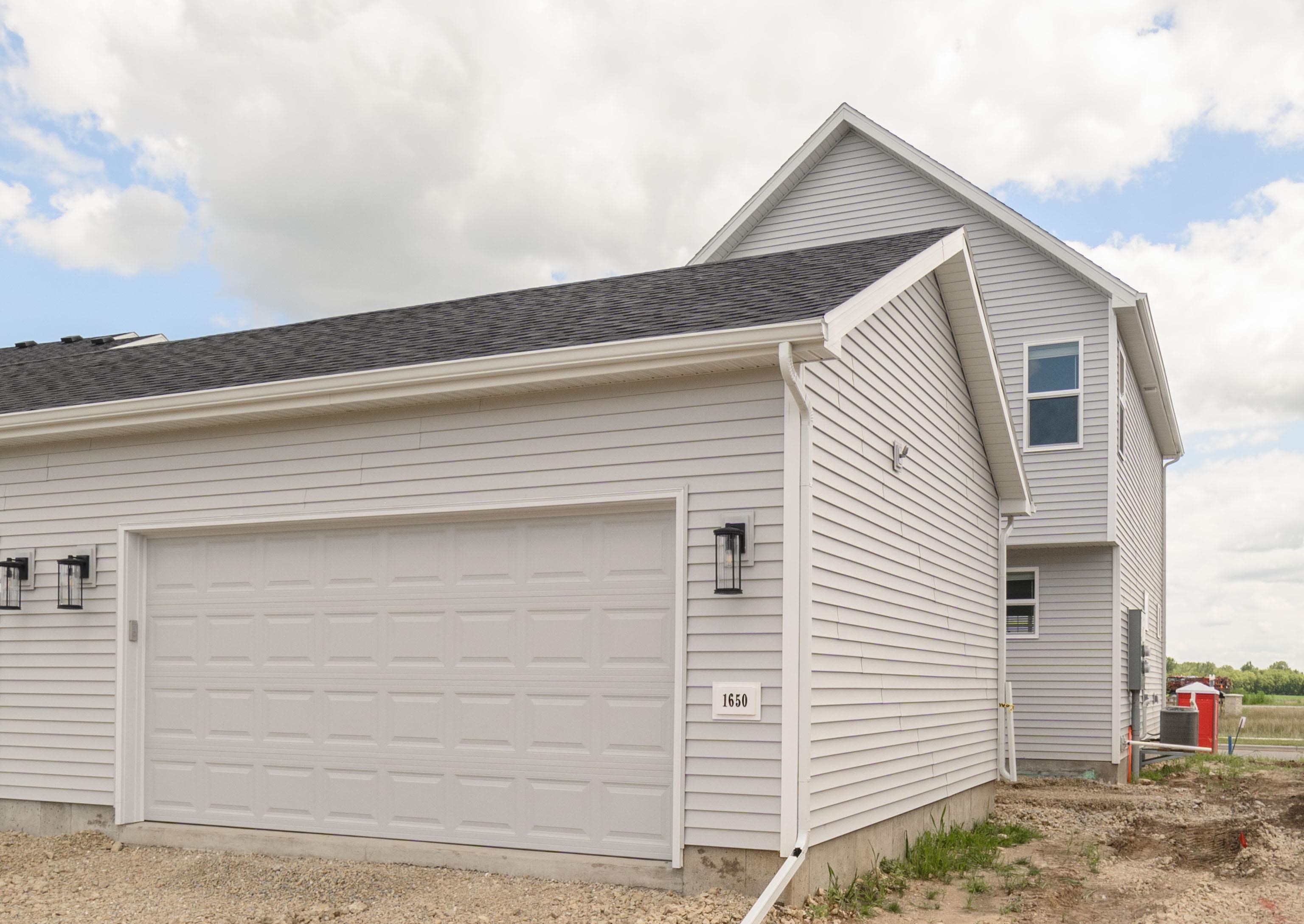 1650 Happy Trails Road