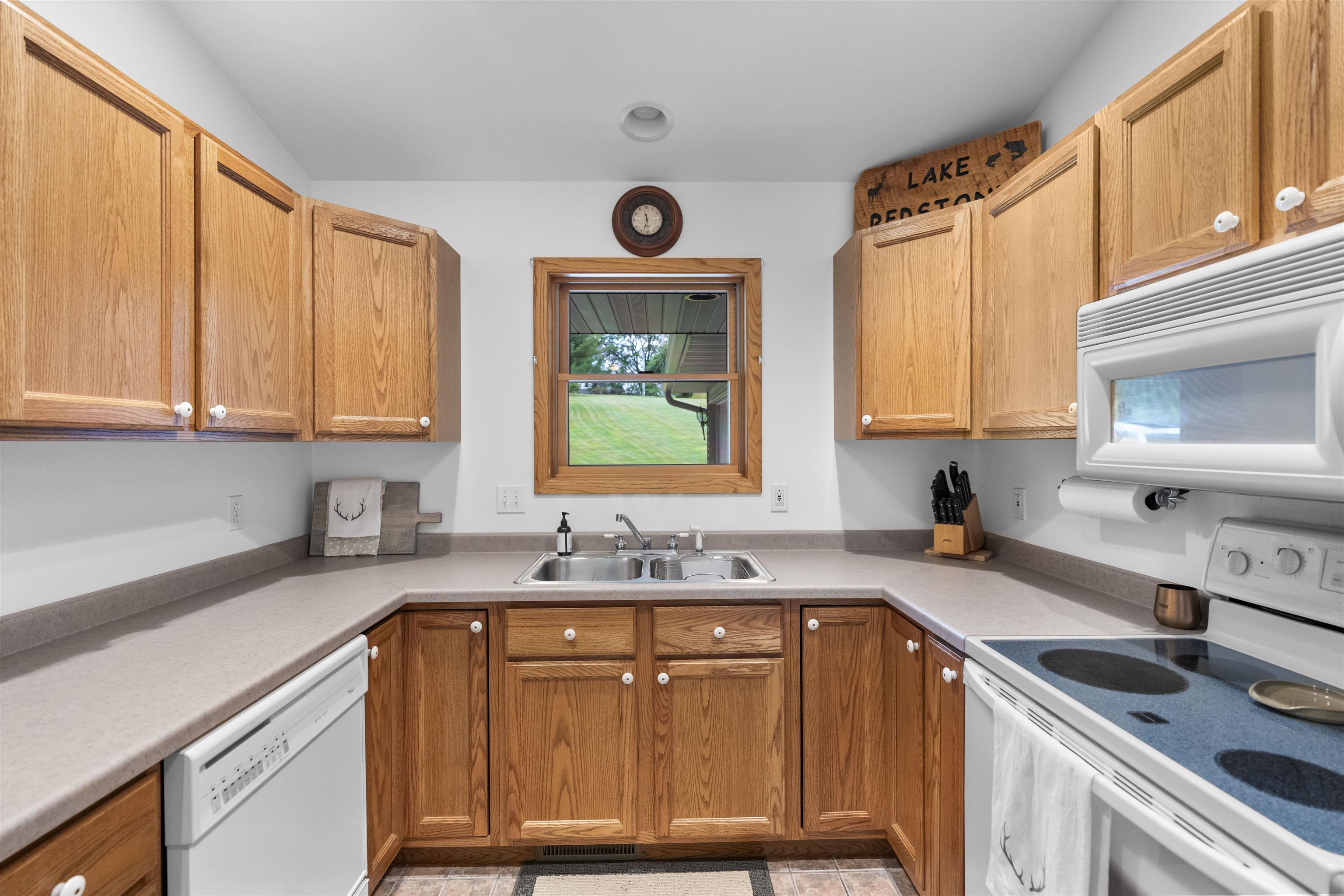 E4774 E Redstone Drive