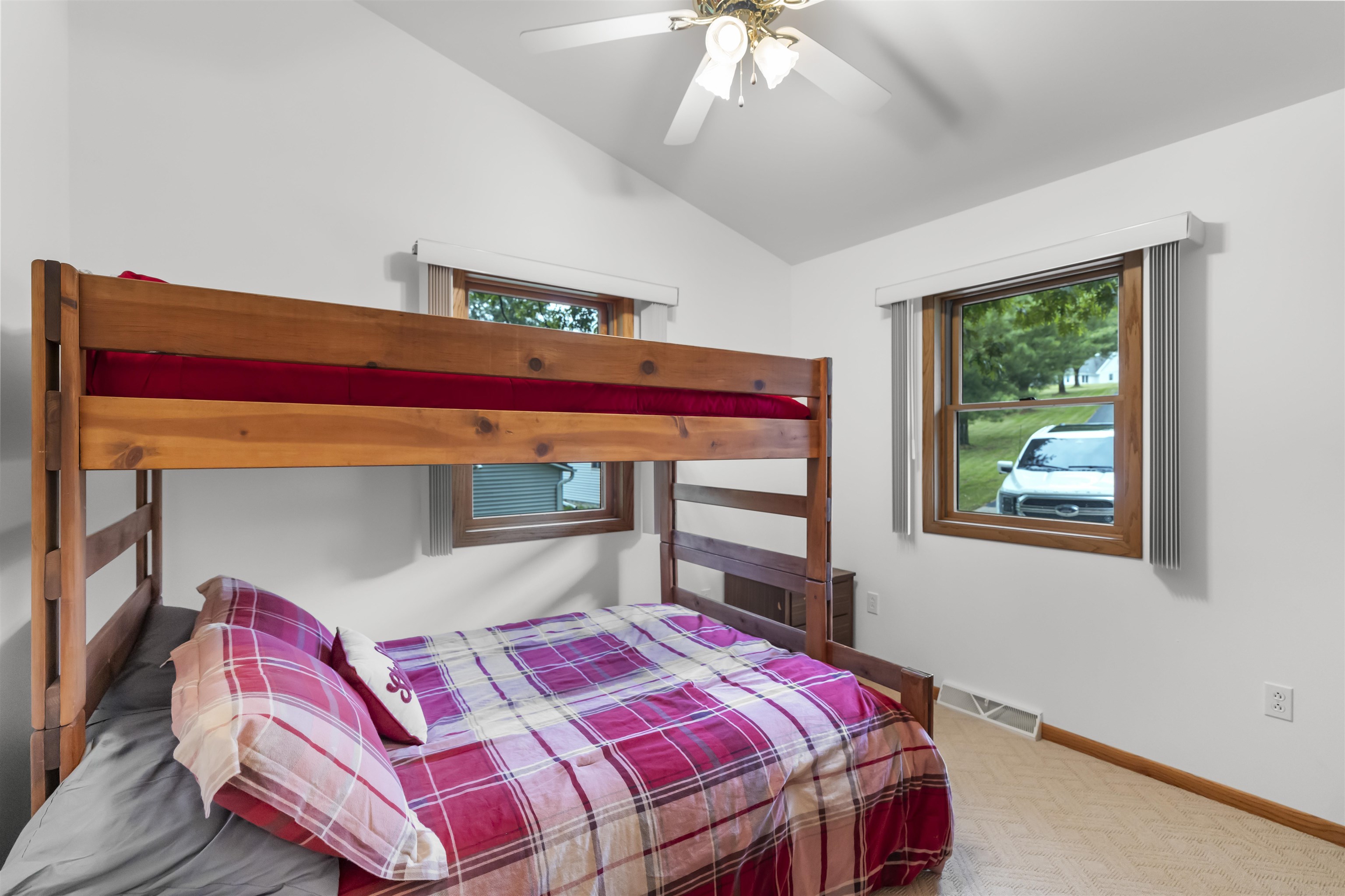 E4774 E Redstone Drive