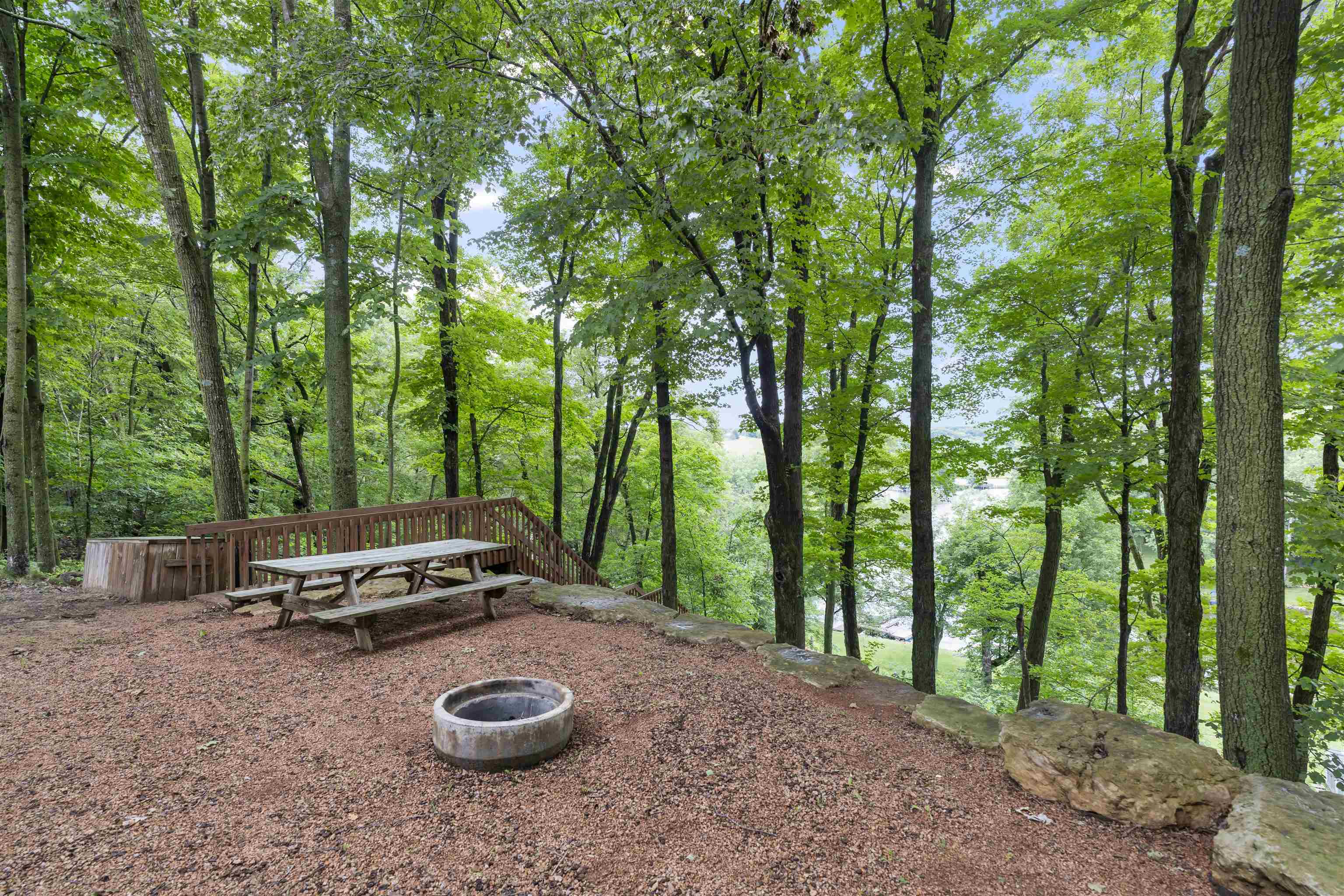 E4774 E Redstone Drive