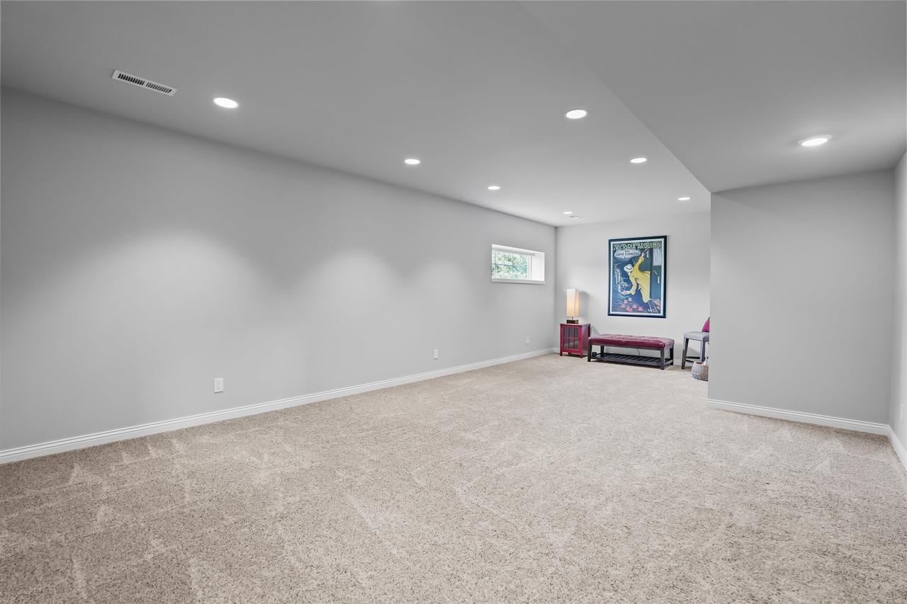 9878 Hawks Nest Drive