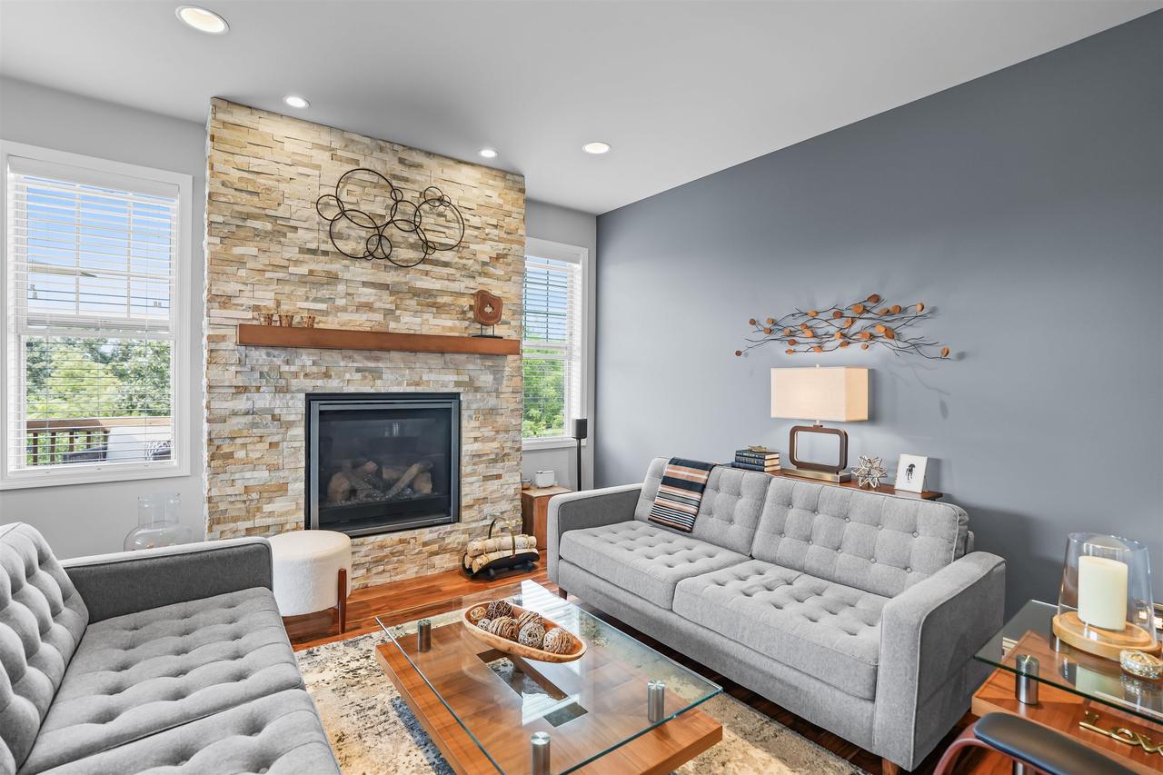 9878 Hawks Nest Drive